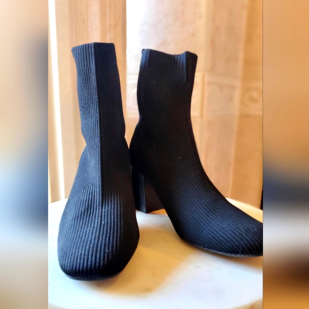 Elegant Black Women's Boots
